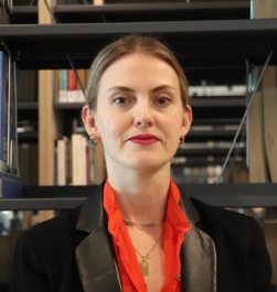 Dr. Öğr. Üyesi Cansu ARISOY GEDİK (*)